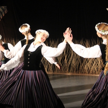 „Jādejo, lai būtu prieks“ Carnikavā - 