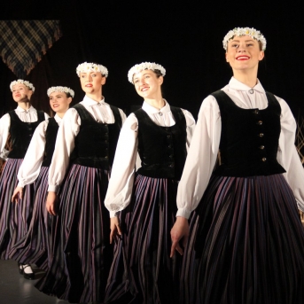 „Jādejo, lai būtu prieks“ Carnikavā - 