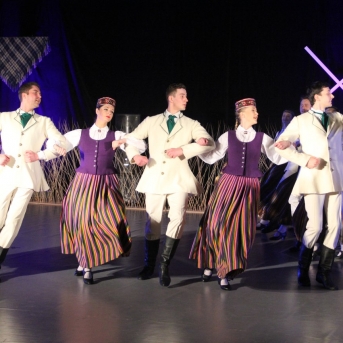 „Jādejo, lai būtu prieks“ Carnikavā - 