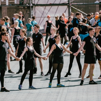 Dancis mēģinājumos Daugavas stadionā - Foto Jurģis Rikveilis