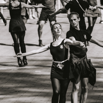 Dancis mēģinājumos Daugavas stadionā - Foto Jurģis Rikveilis