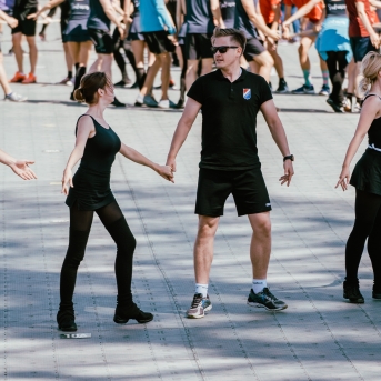 Dancis mēģinājumos Daugavas stadionā - Foto Jurģis Rikveilis
