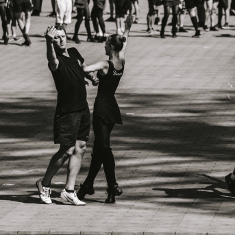 Dancis mēģinājumos Daugavas stadionā - Foto Jurģis Rikveilis