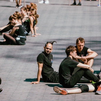 Dancis mēģinājumos Daugavas stadionā - Foto Jurģis Rikveilis
