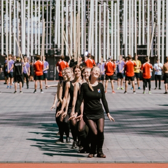 Dancis mēģinājumos Daugavas stadionā - Foto Jurģis Rikveilis