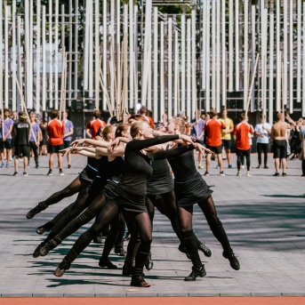 Dancis mēģinājumos Daugavas stadionā - Foto Jurģis Rikveilis