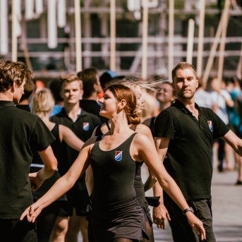 Dancis mēģinājumos Daugavas stadionā - Foto Jurģis Rikveilis