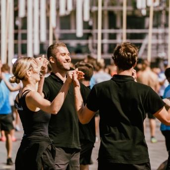 Dancis mēģinājumos Daugavas stadionā - Foto Jurģis Rikveilis