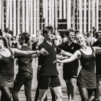 Dancis mēģinājumos Daugavas stadionā - Foto Jurģis Rikveilis
