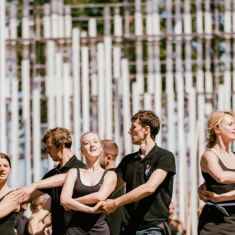 Dancis mēģinājumos Daugavas stadionā - Foto Jurģis Rikveilis