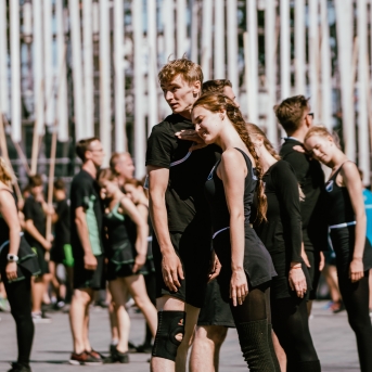 Dancis mēģinājumos Daugavas stadionā - Foto Jurģis Rikveilis