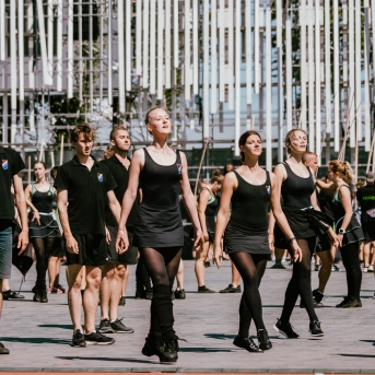 Dancis mēģinājumos Daugavas stadionā - Foto Jurģis Rikveilis