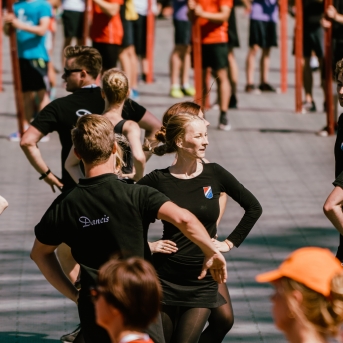Dancis mēģinājumos Daugavas stadionā - Foto Jurģis Rikveilis