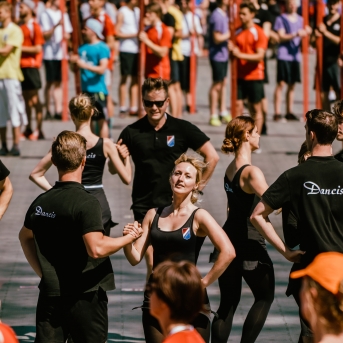 Dancis mēģinājumos Daugavas stadionā - Foto Jurģis Rikveilis