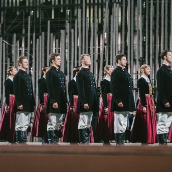 Dancis koncertā Daugavas stadionā - Foto Jurģis Rikveilis & palīgi