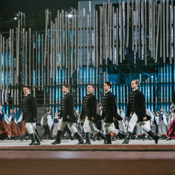 Dancis koncertā Daugavas stadionā - Foto Jurģis Rikveilis & palīgi