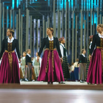 Dancis koncertā Daugavas stadionā - Foto Jurģis Rikveilis & palīgi
