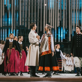 Dancis koncertā Daugavas stadionā - Foto Jurģis Rikveilis & palīgi