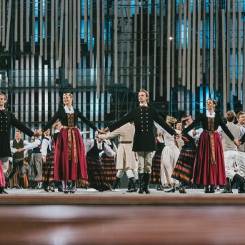 Dancis koncertā Daugavas stadionā - Foto Jurģis Rikveilis & palīgi