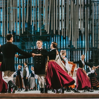 Dancis koncertā Daugavas stadionā - Foto Jurģis Rikveilis & palīgi