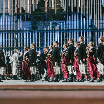 Dancis koncertā Daugavas stadionā - Foto Jurģis Rikveilis & palīgi