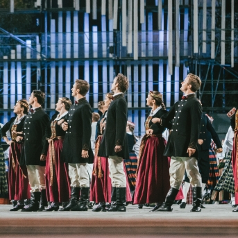 Dancis koncertā Daugavas stadionā - Foto Jurģis Rikveilis & palīgi