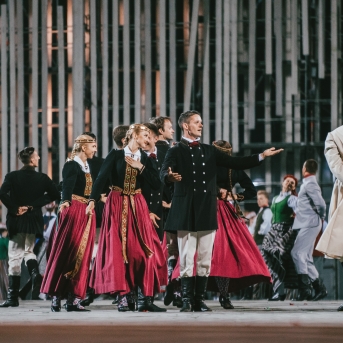 Dancis koncertā Daugavas stadionā - Foto Jurģis Rikveilis & palīgi