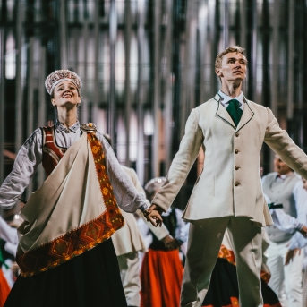 Dancis koncertā Daugavas stadionā - Foto Jurģis Rikveilis & palīgi