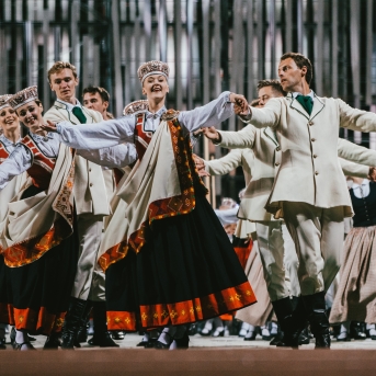 Dancis koncertā Daugavas stadionā - Foto Jurģis Rikveilis & palīgi
