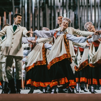 Dancis koncertā Daugavas stadionā - Foto Jurģis Rikveilis & palīgi