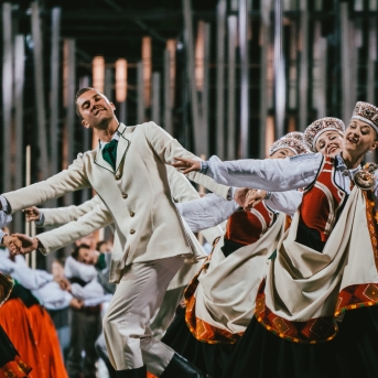 Dancis koncertā Daugavas stadionā - Foto Jurģis Rikveilis & palīgi