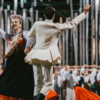Dancis koncertā Daugavas stadionā - Foto Jurģis Rikveilis & palīgi
