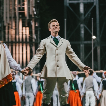 Dancis koncertā Daugavas stadionā - Foto Jurģis Rikveilis & palīgi