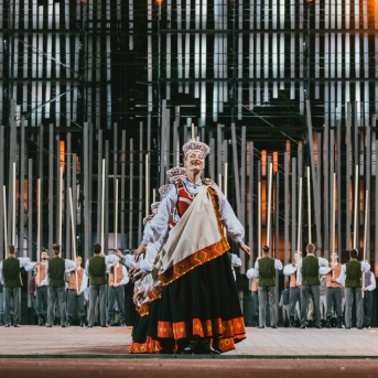 Dancis koncertā Daugavas stadionā - Foto Jurģis Rikveilis & palīgi
