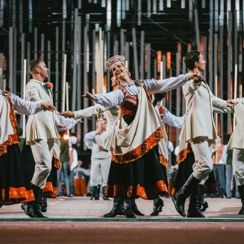 Dancis koncertā Daugavas stadionā - Foto Jurģis Rikveilis & palīgi