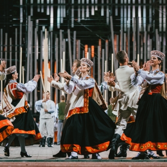 Dancis koncertā Daugavas stadionā - Foto Jurģis Rikveilis & palīgi