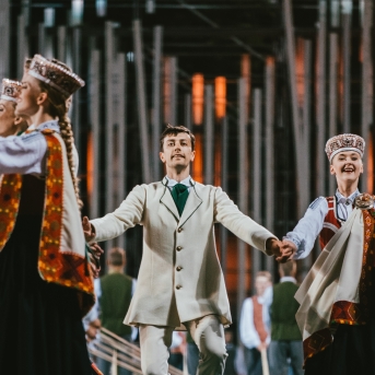 Dancis koncertā Daugavas stadionā - Foto Jurģis Rikveilis & palīgi