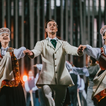 Dancis koncertā Daugavas stadionā - Foto Jurģis Rikveilis & palīgi