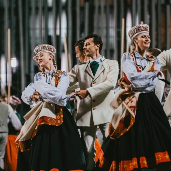 Dancis koncertā Daugavas stadionā - Foto Jurģis Rikveilis & palīgi
