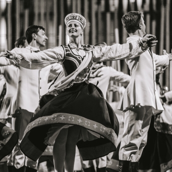 Dancis koncertā Daugavas stadionā - Foto Jurģis Rikveilis & palīgi