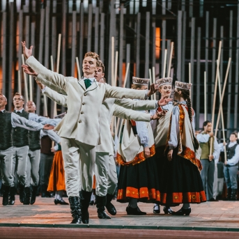 Dancis koncertā Daugavas stadionā - Foto Jurģis Rikveilis & palīgi