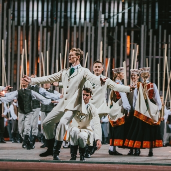 Dancis koncertā Daugavas stadionā - Foto Jurģis Rikveilis & palīgi