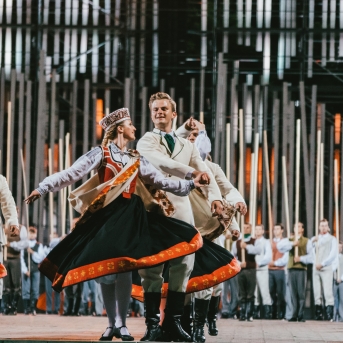 Dancis koncertā Daugavas stadionā - Foto Jurģis Rikveilis & palīgi