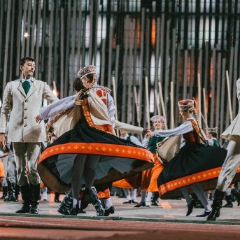 Dancis koncertā Daugavas stadionā - Foto Jurģis Rikveilis & palīgi