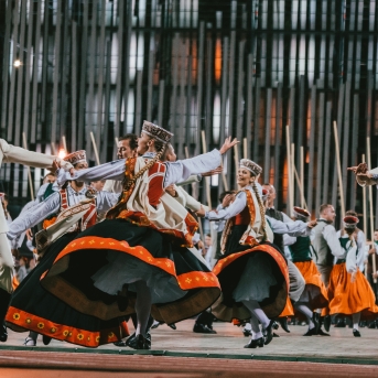 Dancis koncertā Daugavas stadionā - Foto Jurģis Rikveilis & palīgi