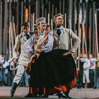 Dancis koncertā Daugavas stadionā - Foto Jurģis Rikveilis & palīgi