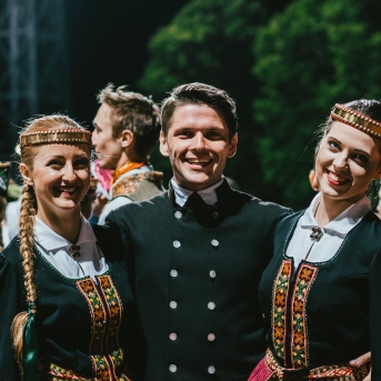 Dancis koncertā Daugavas stadionā - Foto Jurģis Rikveilis & palīgi