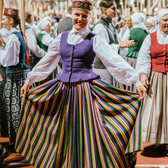 Dancis koncertā Daugavas stadionā - Foto Jurģis Rikveilis & palīgi
