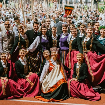 Dancis koncertā Daugavas stadionā - Foto Jurģis Rikveilis & palīgi