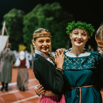 Dancis koncertā Daugavas stadionā - Foto Jurģis Rikveilis & palīgi